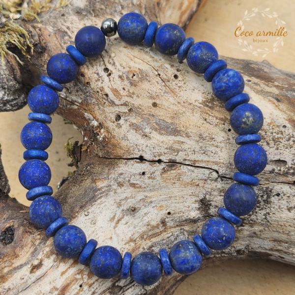 bracelet en lapis lazuli mat, et céramique grecque
